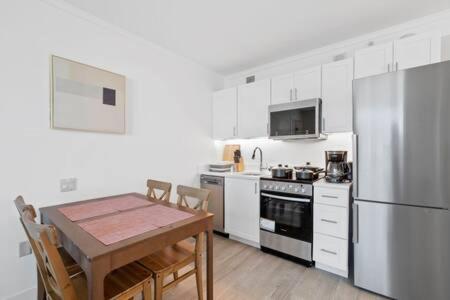 2Br 3Ba Ocean Front Condo On The Boardwalk Cozysuites Atlantic City Buitenkant foto